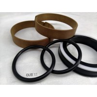 挖掘机打链拍 小松PC200-7涨紧缸油封修理包行走缸密封件
