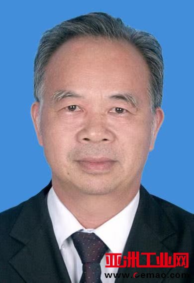 陶显芳.jpg