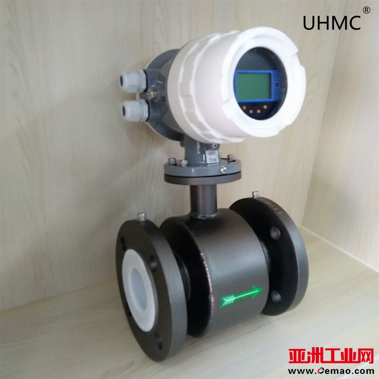 一体式电磁流量计侧面照750-750水印