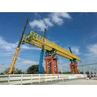 铁路架桥机维修以养护方便