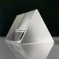 光学玻璃三棱镜 用以分光或使光束发生色散棱镜