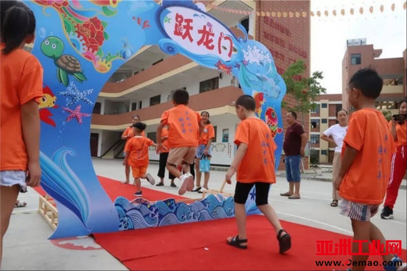 西安成人礼桁架,西安龙门桁架,西安桁架喷绘,西安广告设计安装