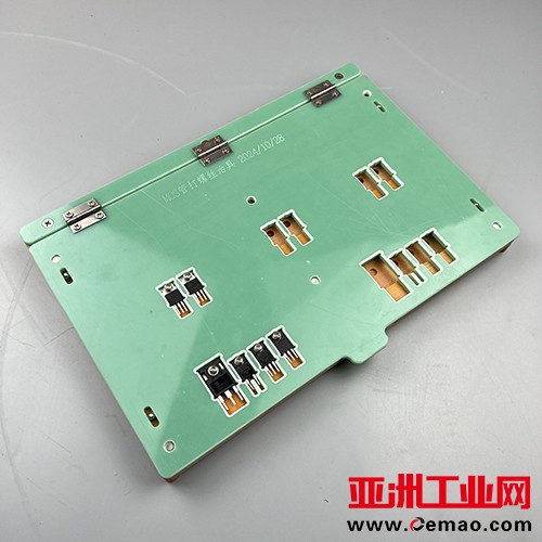 MOS管打螺丝治具 (1)jpg