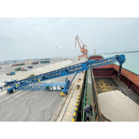 移动堆高机 可前进后退旋转 高灵活性强 效率高