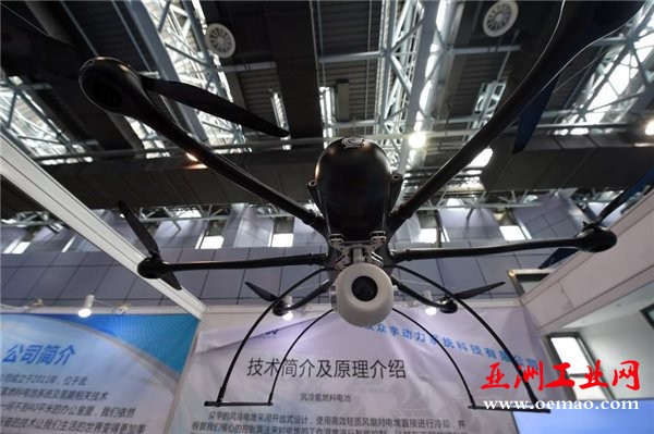 国内首架带视觉避障功能工业无人机问世