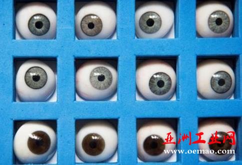 比利时眼科医生制造出世界上首个3D打印义眼