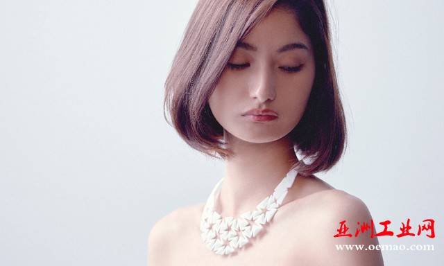 日本设计师灵魂作品：3D打印针织背心