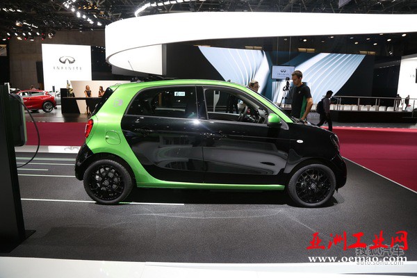 smart forfour电动 巴黎车展实拍