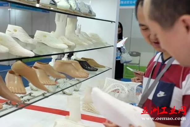 残疾人的福音：华科三维尼龙3D打印假肢