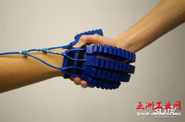 荷兰学生开发出可允许在制模的同时进行浇注的3D打印机插件
