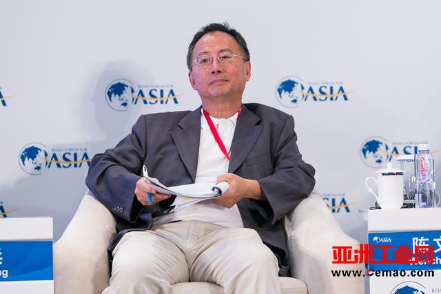 机器人未来取代人工？听制造业巨擘怎么说