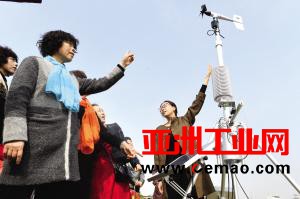 便携式自动站实时测量天气指数