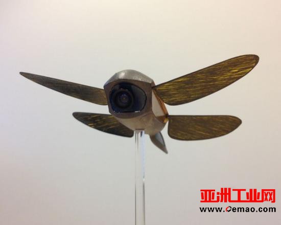 英企业研发"蜻蜓微型无人机" 可装激光器消除导弹