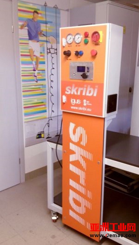 波兰推出全球首台用于建筑立面的SKRIBI 3D打印机