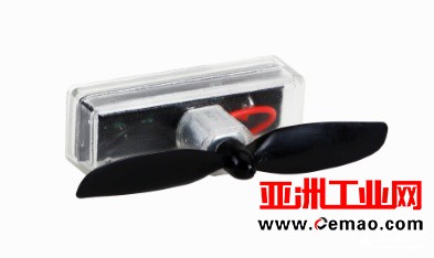 两会机器人AELOS 携教育机器人首次亮相CITE