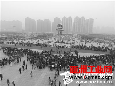 “无人机”飞进百姓家