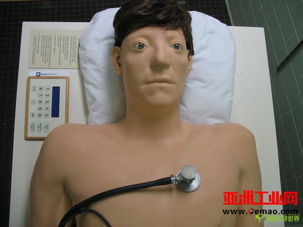 逼真！日本开发3D打印医疗训练机器人“Mikoto”