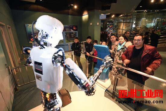 人工智能产业在中国蓬勃兴起 资本盛宴下谨防泡沫
