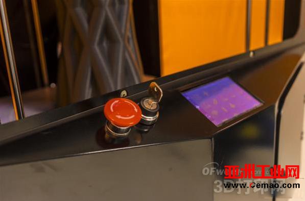 Kentstrapper推出大尺寸MAVIS 3D打印机 带有线材和断电监控器