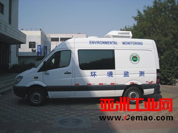 浙江临海首辆移动环境监测车投入使用