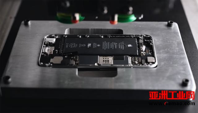 苹果研发Liam机器人每11秒就可"杀"掉一部iphone