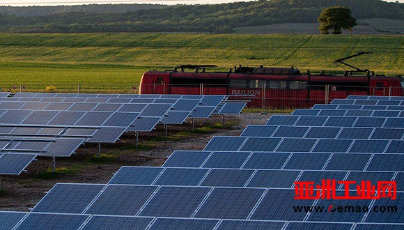 全球光伏产业战加剧：美国考虑对进口太阳能电池施加紧急关税