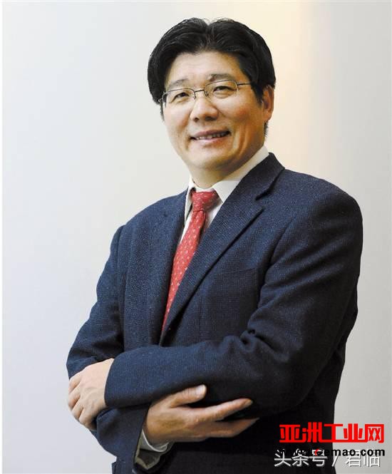 君临：逆天！中国AGV机器人杀向全球，要去美国虎口夺食