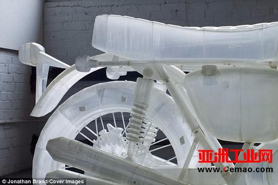 艺术家用3D打印1:1复制本田CB500摩托车