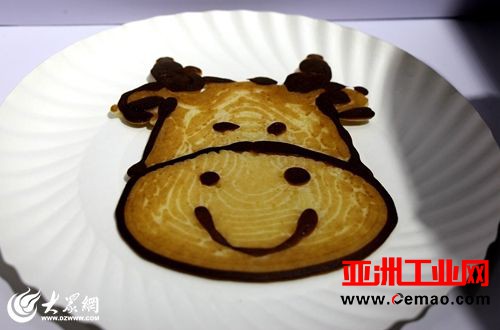 3D打印惊艳亮相软博会 美味煎饼现场打印