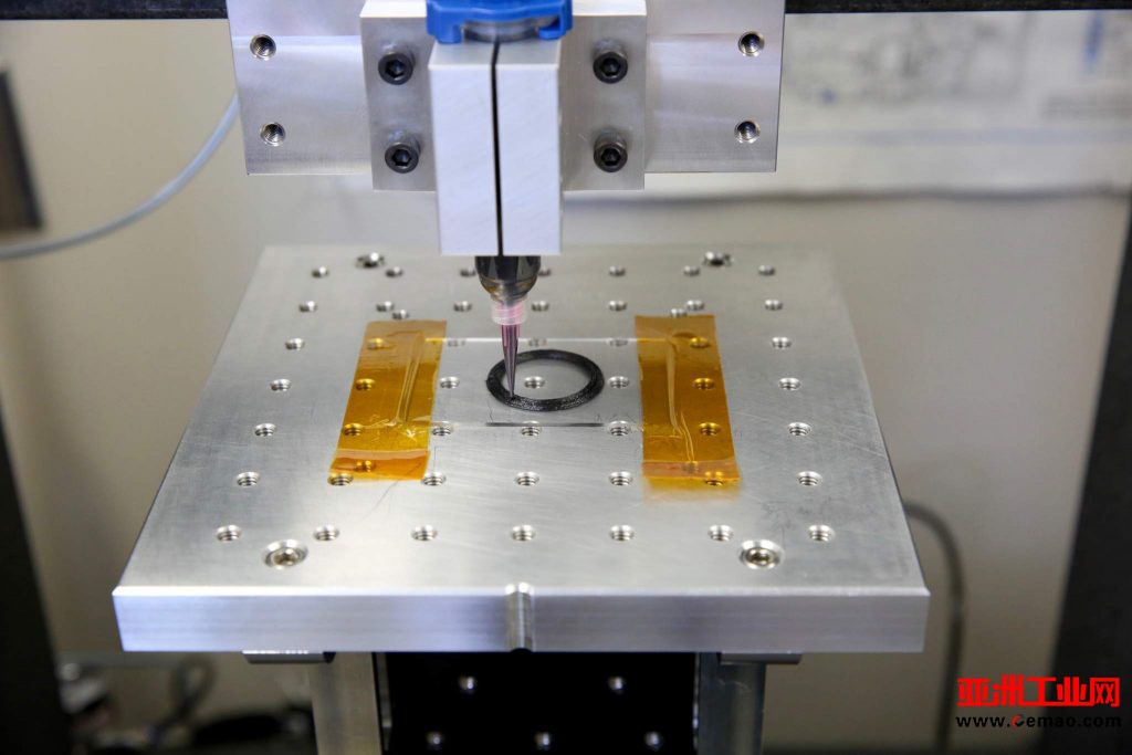 德国REPRAP携手ebalta Kunststoff GmbH推出液态3D打印的新型聚氨酯(PU)材料
